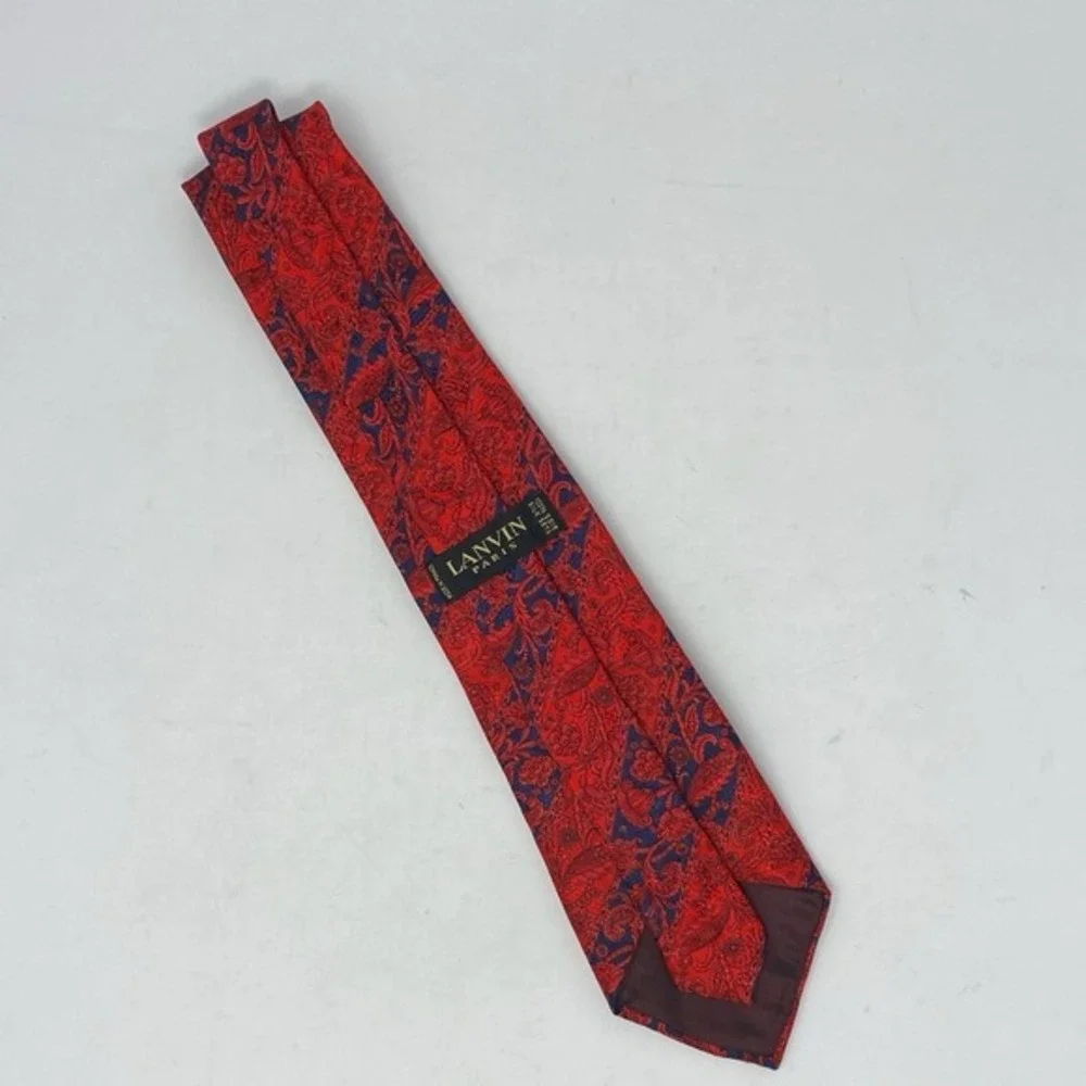 Lanvin Paris 100% Silk Tie Red Floral Paisley Pattern Made in France Old Money‎